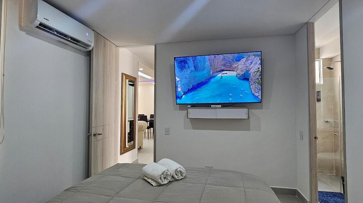 Modern In With Pool And Access Cartagena