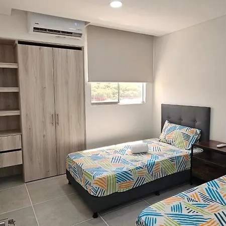 Modern In With Pool And Access Apartamento *